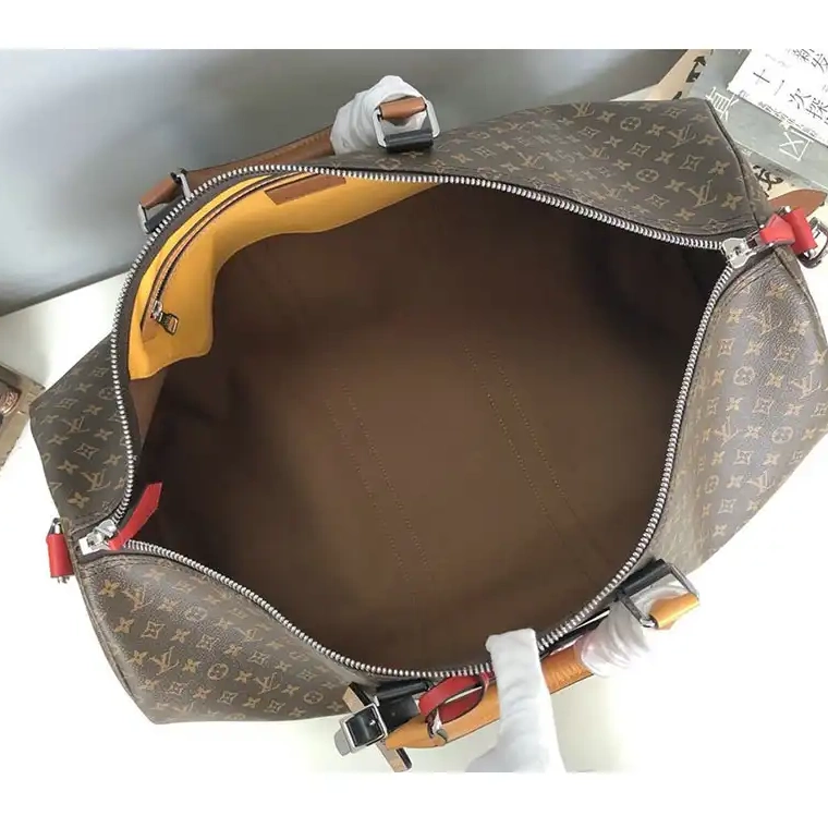 Brother Sam Yupoo Bags 2010B570038 LV 0513